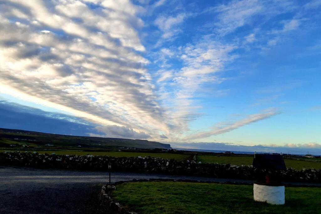 Cliffs View Self Catering @ Limestone Lodge Doolin Exterior photo